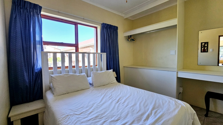 7 Bedroom Property for Sale in Oyster Bay Eastern Cape